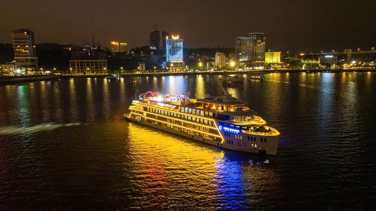 ĂN TỐI TRÊN DU THUYỀN LUNA CRUISE HẠ LONG - ảnh chi tiết 2