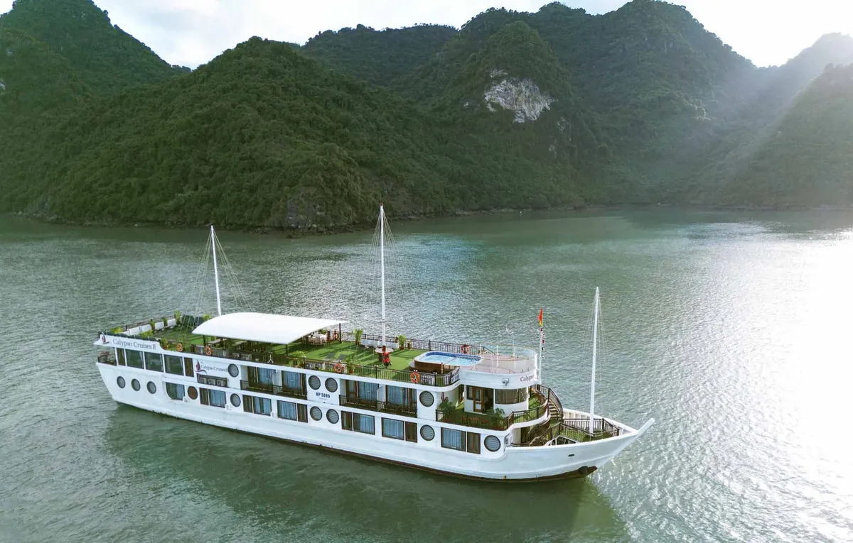 Du Thuyền Calypso Cruise Vịnh Lan Hạ - hình 1