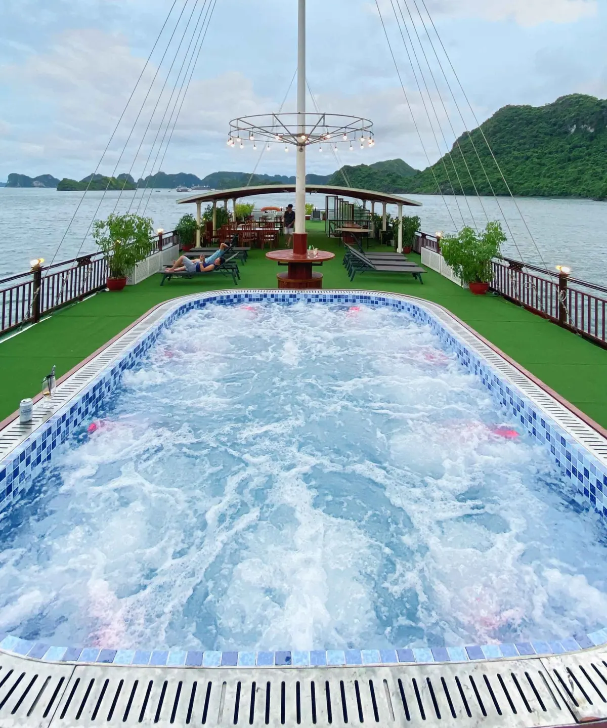 Du Thuyền Calypso Cruise Vịnh Lan Hạ - ảnh chi tiết 6