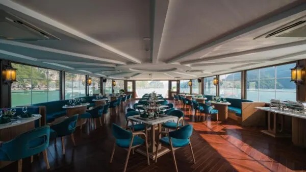 Du thuyền Catamaran Lan Hạ thăm Vịnh Lan Hạ trong ngày - ảnh chi tiết 4