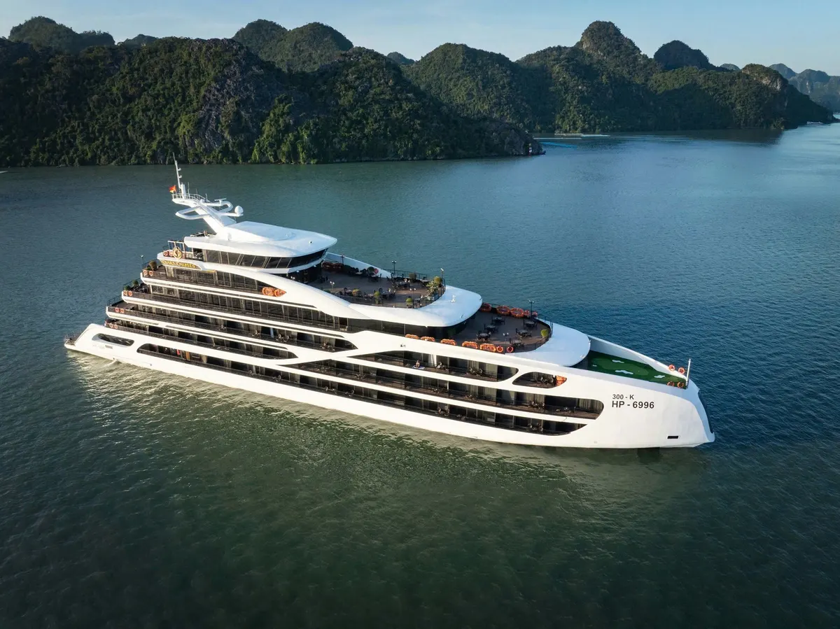 Du thuyền Diana Cruise - Lịch trình 2 ngày 1 đêm - hình 1