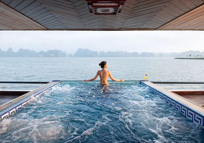 Du thuyền Heritage Luxury Hạ Long với lịch trình tham quan 6 tiếng trong ngày thumbnail 4