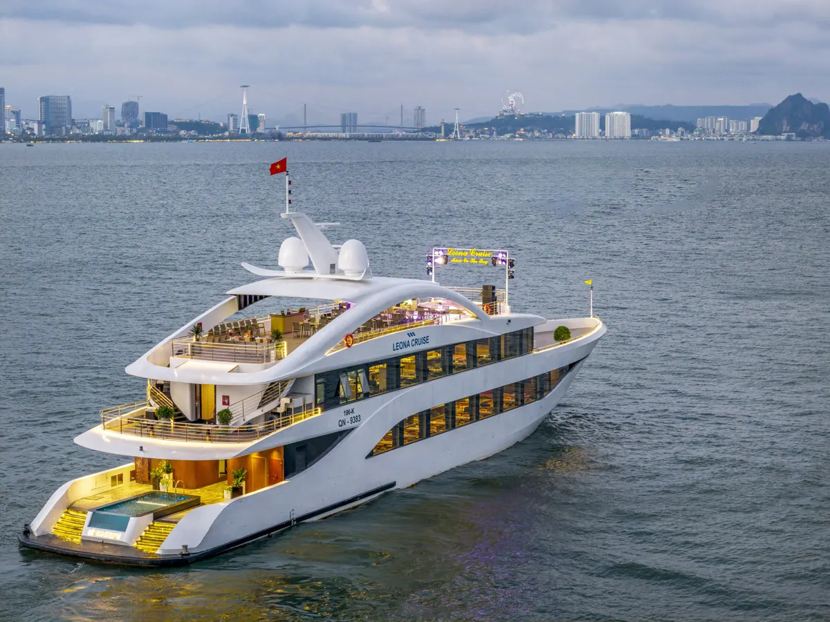 Du thuyền Leona Cruise Hạ Long tham quan Vịnh trong ngày - ảnh chi tiết 4