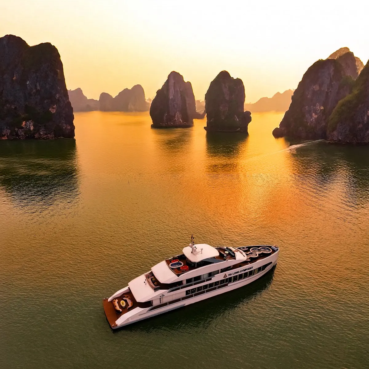Du Thuyến Symphony Hạ Long - Với lịch trình tham quan Vịnh trong ngày - hình 1