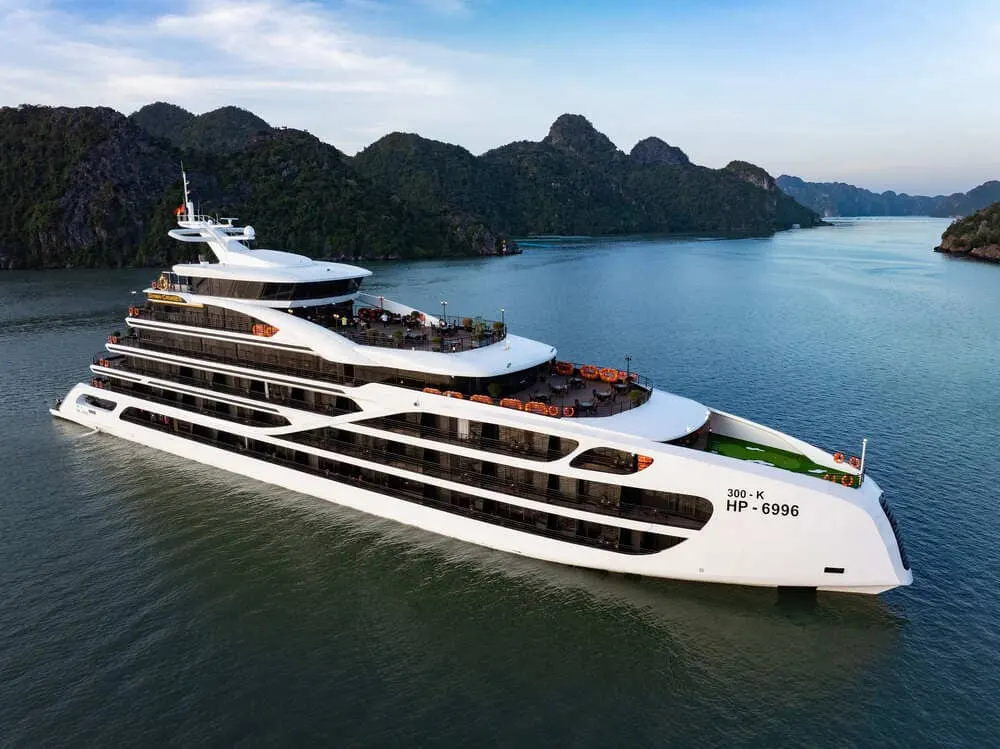 TOP 10 DU THUYỀN HẠ LONG ĐẸP VÀ HIỆN ĐẠI - ảnh chi tiết 2