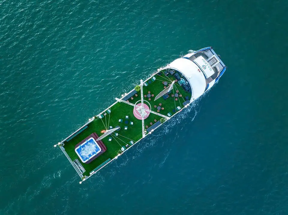 Tour Du thuyền tham quan Vịnh Hạ Long - ảnh chi tiết 8