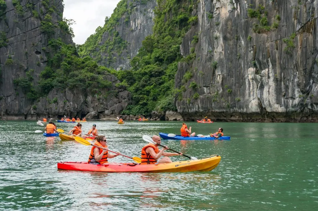 Tour tham quan Vịnh Hạ Long trong ngày - ảnh chi tiết 7