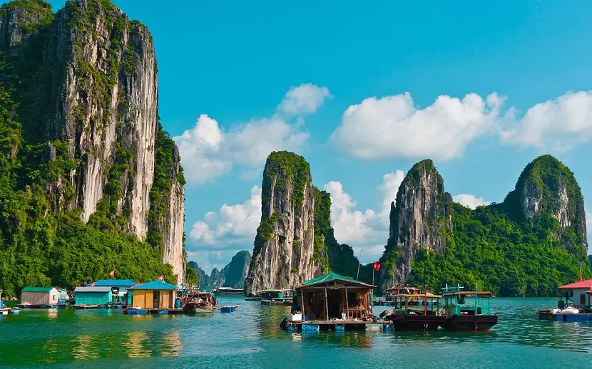 Du thuyền Hạ Long nào đẹp nhất hiện nay?